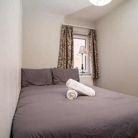 3 Bedroom Central Apartment In Belfast City Centre Exterior photo