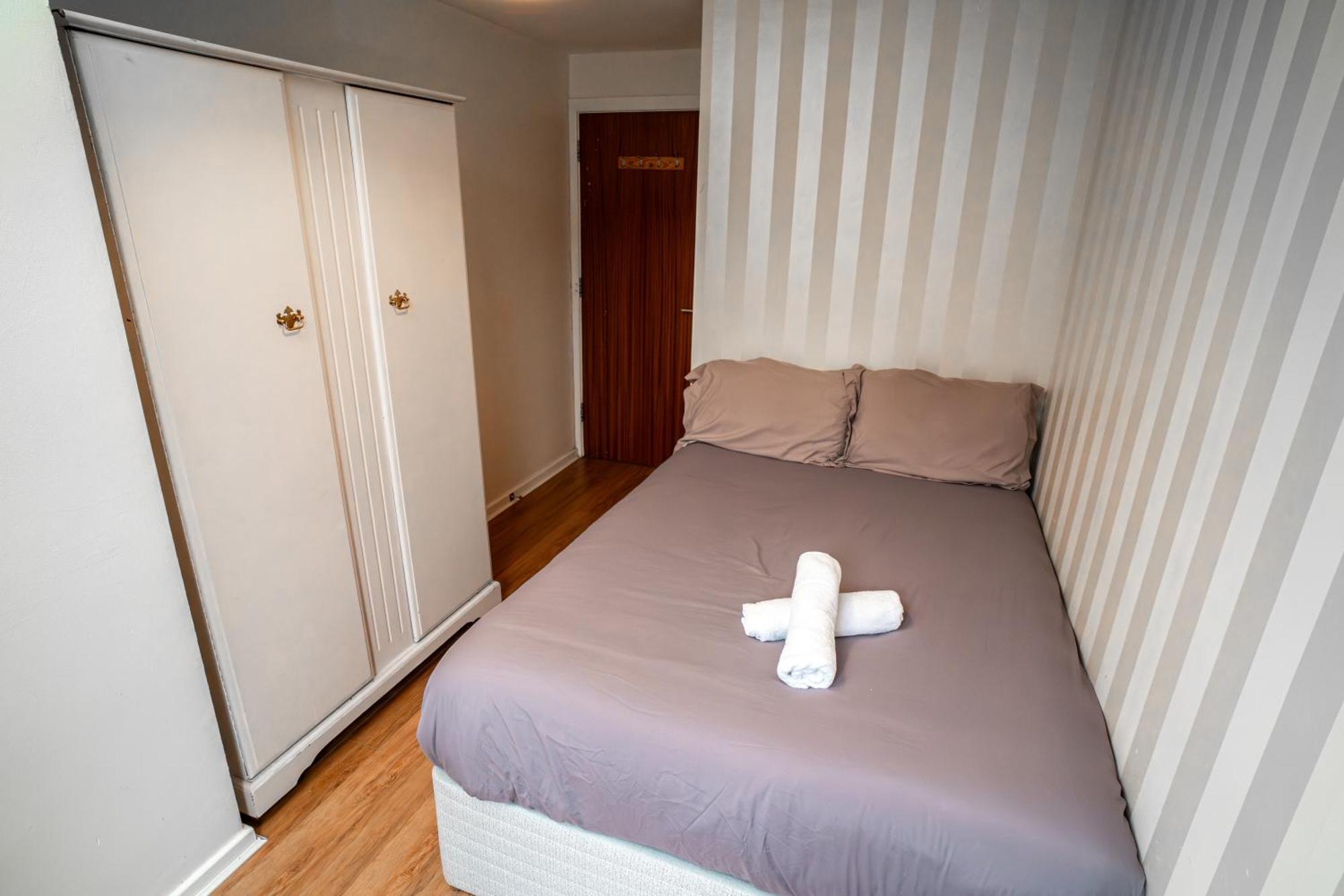 3 Bedroom Central Apartment In Belfast City Centre Exterior photo
